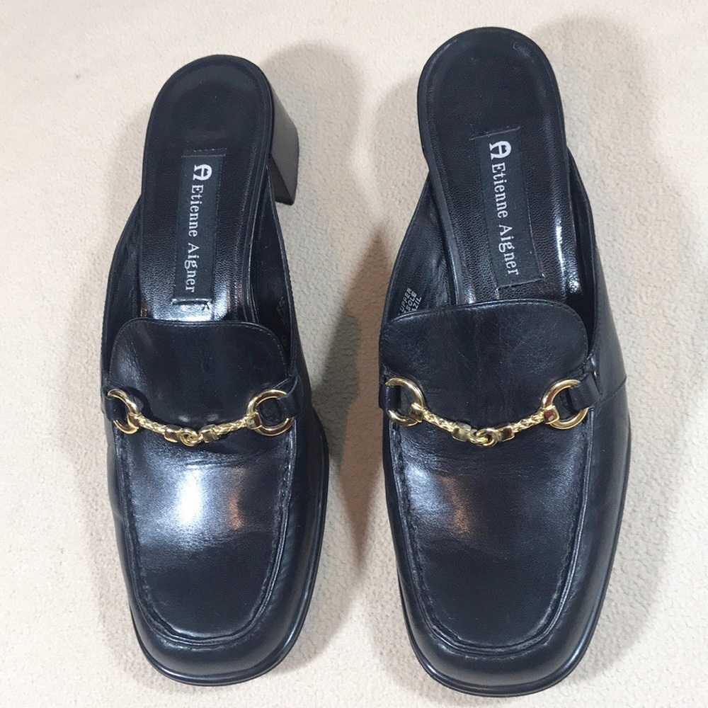 A Etienne Aigner sandal